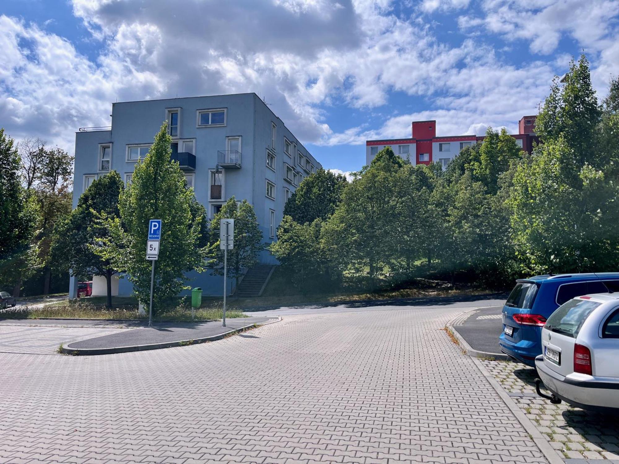Apartmany Nad Zoo Plzen Bagian luar foto